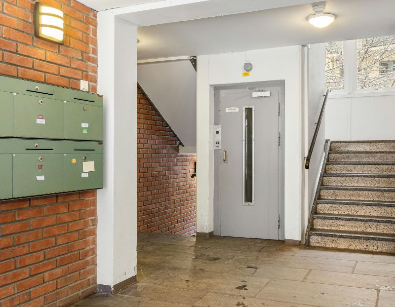 Na co zwrócić uwagę przy wyborze windy do domu prywatnego? 7 kluczowych kryteriów