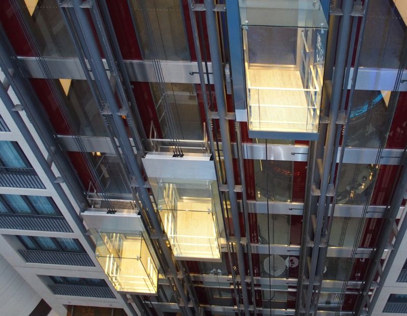 Projektowanie wind a estetyka budynku